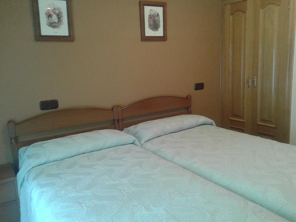 Hostal Les Bedules Oseja de Sajambre Bilik gambar