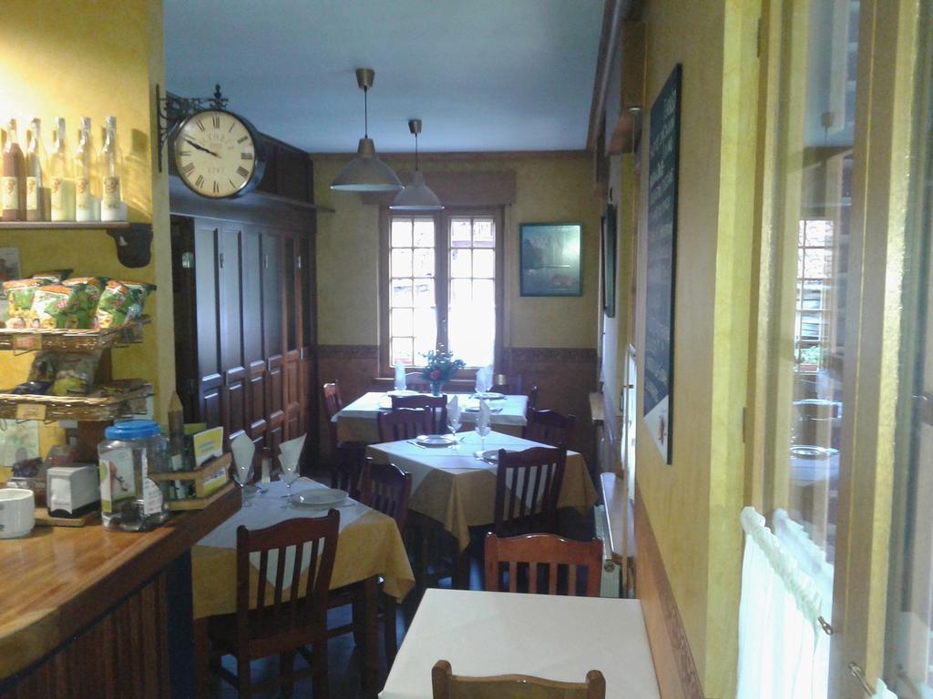Hostal Les Bedules Oseja de Sajambre Luaran gambar